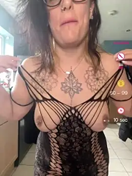 Snapshot of IvyBelleMilf chatting on May 11, 2026, 11:55 am IvyBelleMilf online show from May 11, 2026, 11:55 am