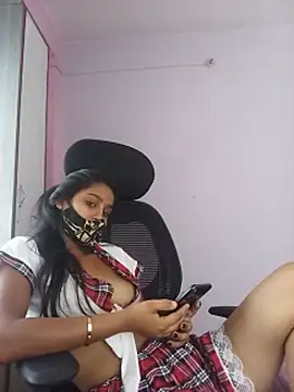 Snapshot of saiyaarax chatting on June 15, 2026, 4:12 am saiyaarax online show from June 15, 2026, 4:12 am