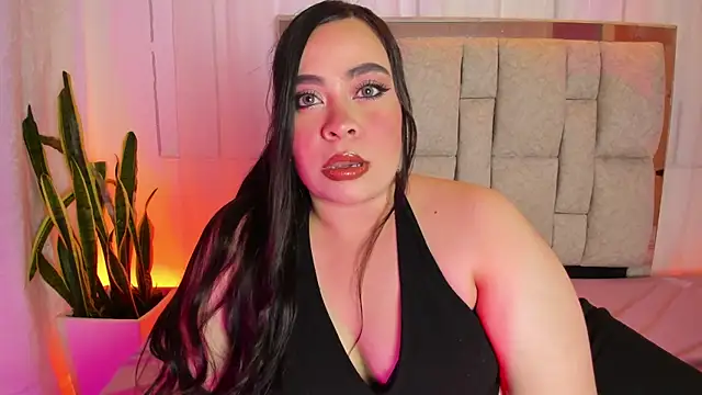 Snapshot of CatalinaReyexxx chatting on April 21, 2026, 7:15 am CatalinaReyexxx online show from April 21, 2026, 7:15 am