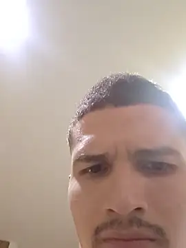 Snapshot of camiloangel119 chatting on March 30, 2026, 2:07 pm camiloangel119 online show from March 30, 2026, 2:07 pm