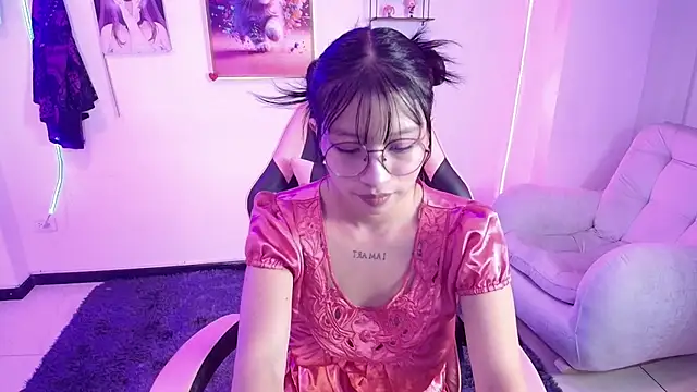 Kittytokio online show from May 5, 2026, 9:07 pm