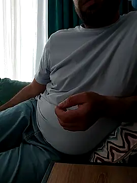 Snapshot of hartboy41 chatting on April 13, 2026, 2:32 pm hartboy41 online show from April 13, 2026, 2:32 pm