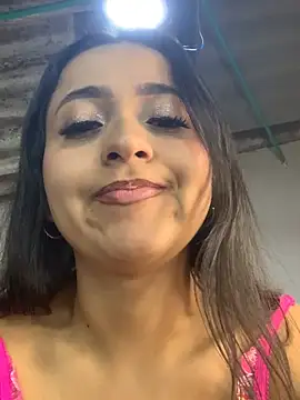 LeticiaVisconti online show from April 6, 2026, 5:14 pm