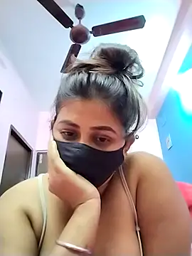Snapshot of Rimi40464 chatting on May 8, 2026, 6:23 pm Rimi40464 online show from May 8, 2026, 6:23 pm
