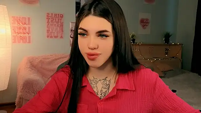 molly rettyy online show from April 25, 2026, 3:53 am