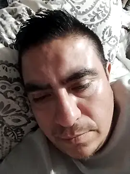 Manuel3910 online show from May 3, 2026, 12:27 am