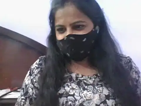 Snapshot of dthiiogy chatting on June 5, 2026, 6:13 pm dthiiogy online show from June 5, 2026, 6:13 pm
