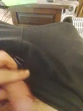 Snapshot of Pollapequ chatting on March 29, 2026, 10:28 am Pollapequ online show from March 29, 2026, 10:28 am