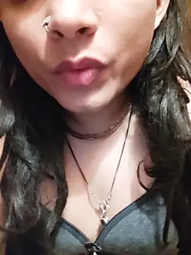 Snapshot of SweetTsAngel chatting on April 15, 2026, 6:12 pm SweetTsAngel online show from April 15, 2026, 6:12 pm