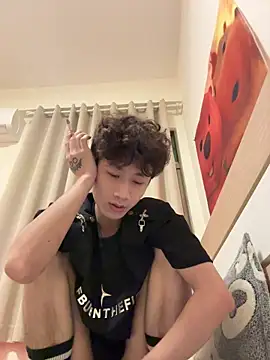 sexyboy-3525 online show from May 14, 2026, 7:27 am
