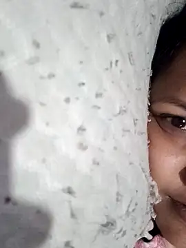 Snapshot of riyaa_sexyy chatting on July 6, 2026, 5:14 am riyaa sexyy online show from July 6, 2026, 5:14 am