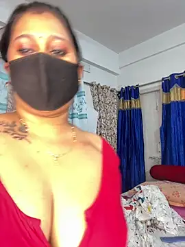 Snapshot of Sweet-Ellina chatting on May 21, 2026, 5:49 am Sweet-Ellina online show from May 21, 2026, 5:49 am