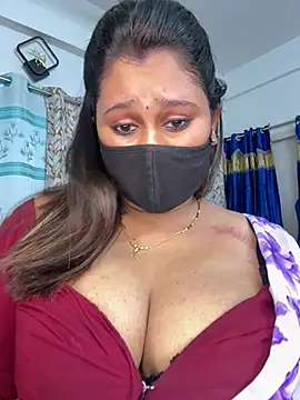 Snapshot of Sweet-Ellina chatting on May 19, 2026, 6:31 am Sweet-Ellina online show from May 19, 2026, 6:31 am