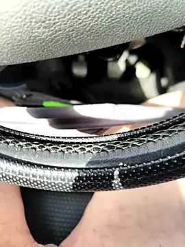 Ausreissender online show from April 1, 2026, 9:10 am