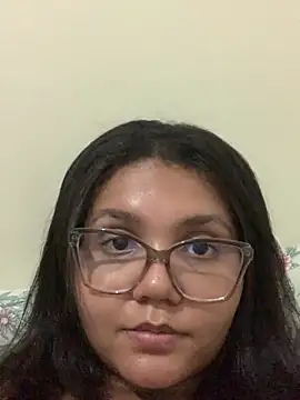 viviboraaaa online show from April 9, 2026, 10:38 pm