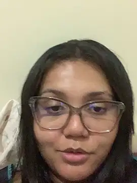 Snapshot of viviboraaaa chatting on May 7, 2026, 12:48 am viviboraaaa online show from May 7, 2026, 12:48 am