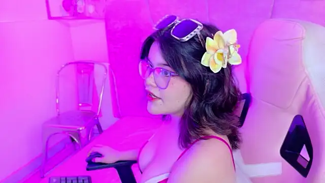 Alexa Missfortune online show from May 6, 2026, 10:14 pm