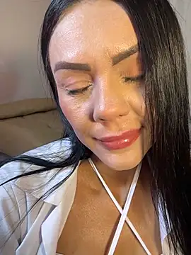 Snapshot of SofiParma chatting on April 22, 2026, 7:09 pm SofiParma online show from April 22, 2026, 7:09 pm