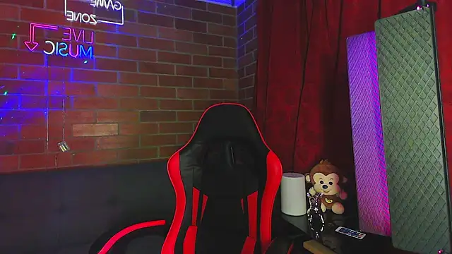 Snapshot of adisson2_ chatting on March 31, 2026, 5:20 am adisson2 online show from March 31, 2026, 5:20 am