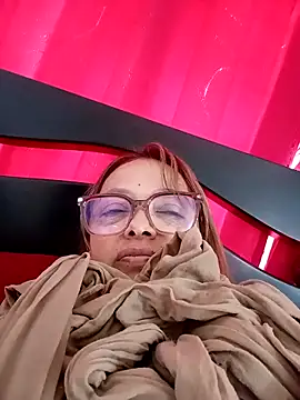 Snapshot of QUEEN_TABOO chatting on April 2, 2026, 5:30 pm QUEEN TABOO online show from April 2, 2026, 5:30 pm