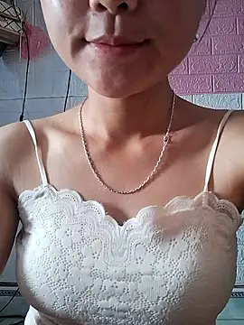 Snapshot of -Cidy- chatting on May 15, 2026, 5:38 am -Cidy- online show from May 15, 2026, 5:38 am