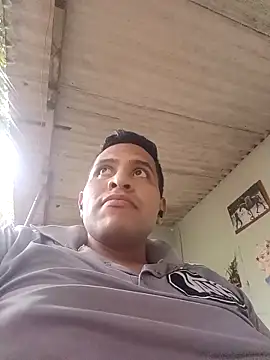 Julian411 online show from April 3, 2026, 8:15 pm