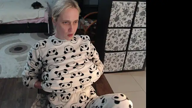 Snapshot of Sweet_hot_shrmp chatting on May 24, 2026, 3:28 am Sweet hot shrmp online show from May 24, 2026, 3:28 am