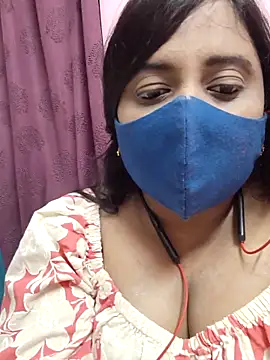 Tami-sonia online show from May 13, 2026, 6:48 pm