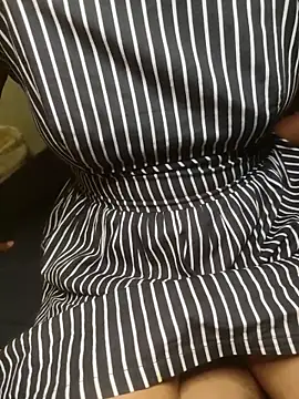 Snapshot of mrhotnotmiss chatting on April 1, 2026, 9:21 am mrhotnotmiss online show from April 1, 2026, 9:21 am