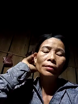Snapshot of __Ruby01__ chatting on April 22, 2026, 12:34 pm Ruby01 online show from April 22, 2026, 12:34 pm