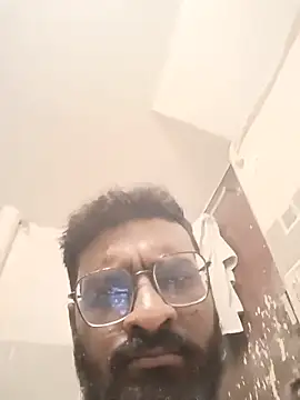 Snapshot of surya385 chatting on May 27, 2026, 3:52 pm surya385 online show from May 27, 2026, 3:52 pm