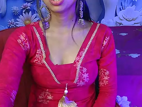soniya-verma online show from May 12, 2026, 5:26 am