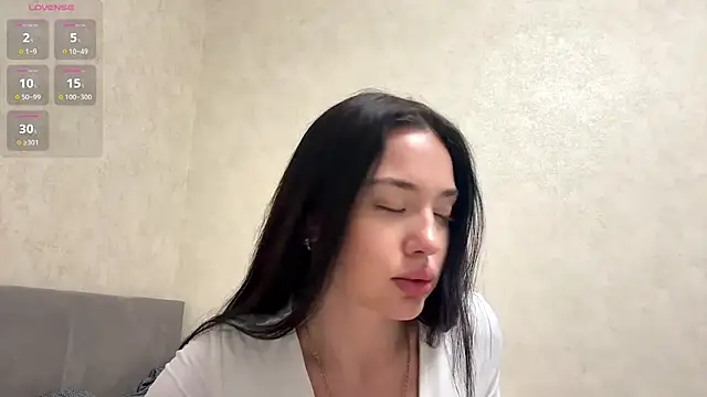 Snapshot of LilyVirelle chatting on May 14, 2026, 8:06 pm LilyVirelle online show from May 14, 2026, 8:06 pm
