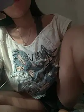 Snapshot of Gina-li chatting on June 7, 2026, 12:05 am Gina-li online show from June 7, 2026, 12:05 am