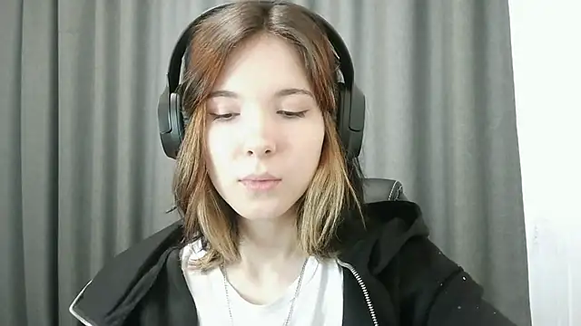 RubyBooby online show from April 19, 2026, 2:07 pm