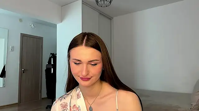 Snapshot of HallieHollo chatting on May 18, 2026, 11:37 am HallieHollo online show from May 18, 2026, 11:37 am