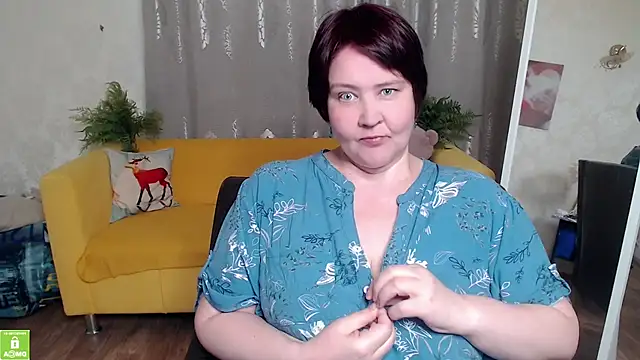 Snapshot of QUEEN02030 chatting on May 19, 2026, 10:00 am QUEEN02030 online show from May 19, 2026, 10:00 am