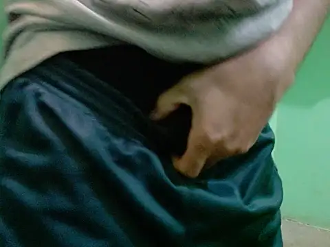 Snapshot of safado890p chatting on April 6, 2026, 2:18 pm safado890p online show from April 6, 2026, 2:18 pm