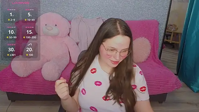 SofiDreamm online show from May 2, 2026, 7:41 pm