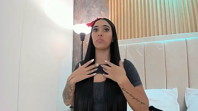 coral evans05 online show from March 31, 2026, 8:11 pm