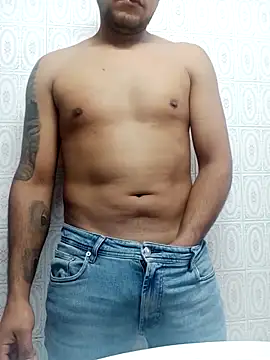Snapshot of maicolvalejo4444 chatting on May 1, 2026, 6:35 pm maicolvalejo4444 online show from May 1, 2026, 6:35 pm
