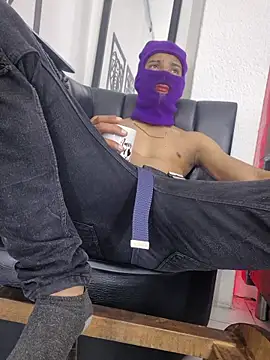 Snapshot of big_cock2016 chatting on May 8, 2026, 6:17 am big cock2016 online show from May 8, 2026, 6:17 am