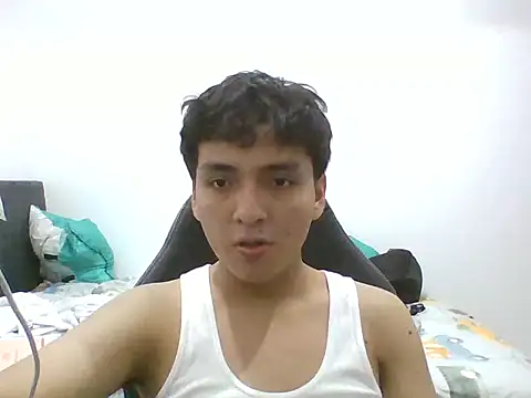 Snapshot of boynovaa chatting on May 8, 2026, 12:03 am boynovaa online show from May 8, 2026, 12:03 am