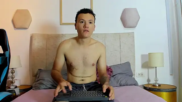  blowsex  online show from April 3, 2026, 1:50 pm