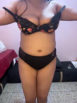 Sorayaseex online show from May 6, 2026, 1:26 pm
