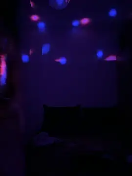 Ruyaaqueen online show from March 31, 2026, 1:40 am