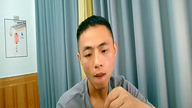 Snapshot of davidboys chatting on July 2, 2026, 8:42 am davidboys online show from July 2, 2026, 8:42 am