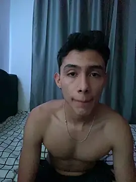 jmaxter online show from April 6, 2026, 4:46 am