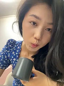 Snapshot of Shanshan_1267 chatting on May 24, 2026, 11:54 am Shanshan 1267 online show from May 24, 2026, 11:54 am