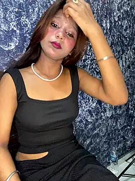 Cutiepie- online show from April 21, 2026, 6:14 pm